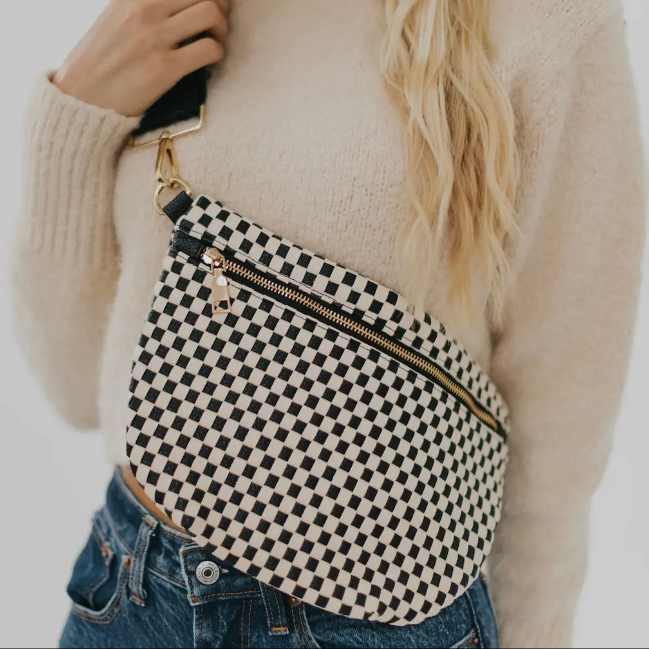 Checkered Woven Bum Bag